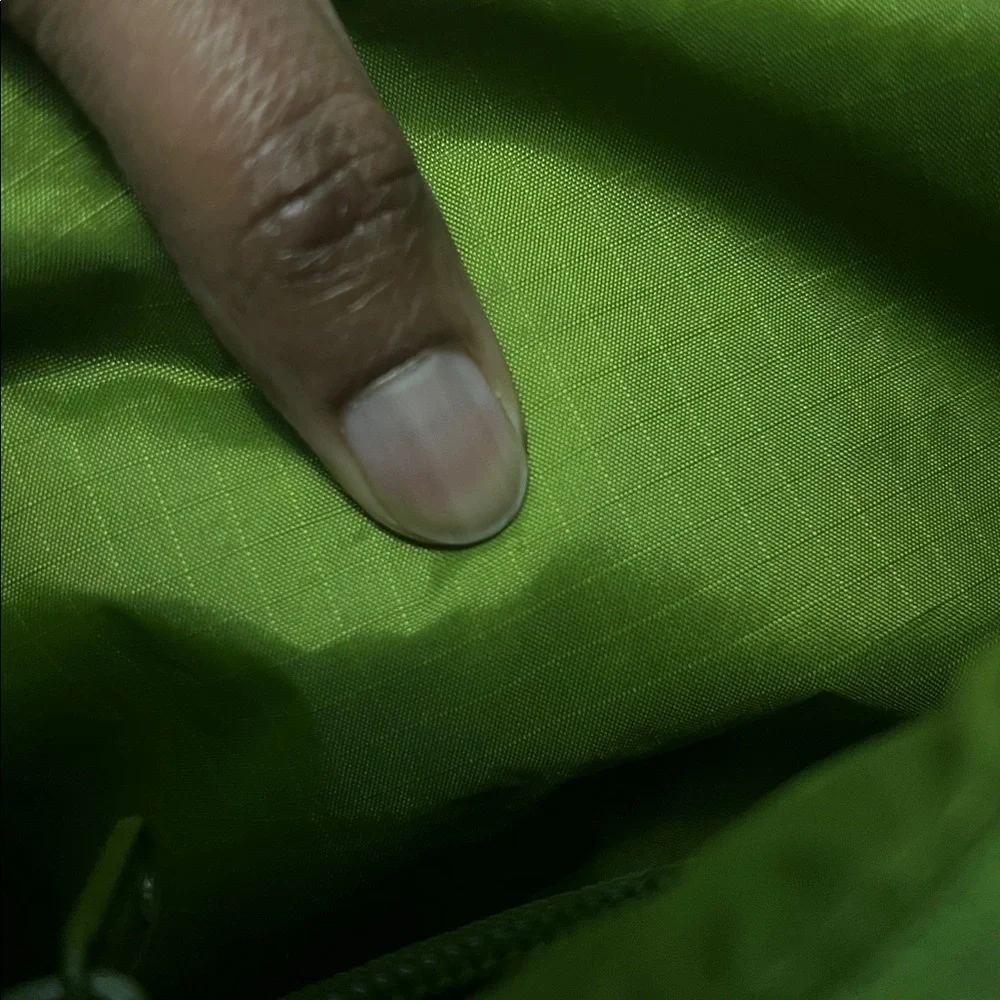 Baggu Mini Nylon Shoulder Bag - Green Juice - Picture 6 of 6